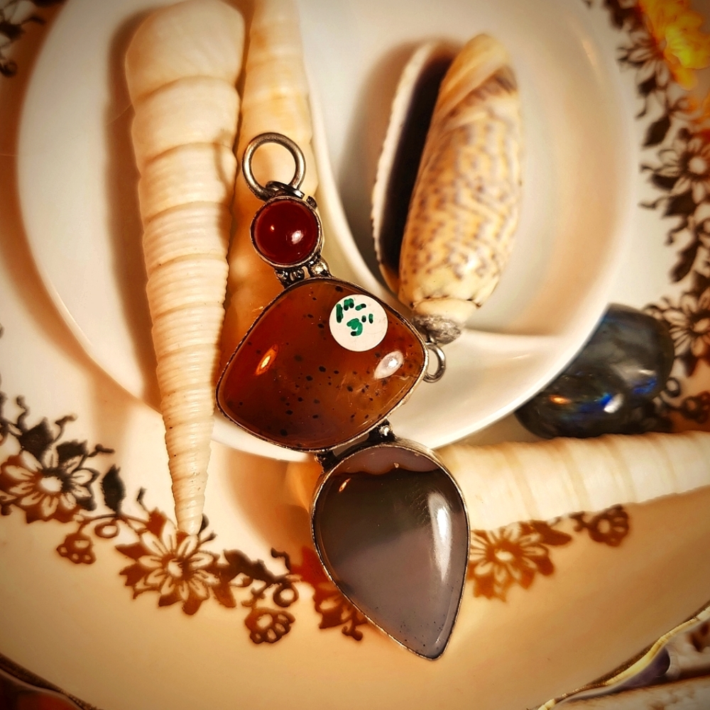 XLarge, Chunky, Sleek Natural 2-Stone Agate Pendant. It Also Has A Sm Red Stone?